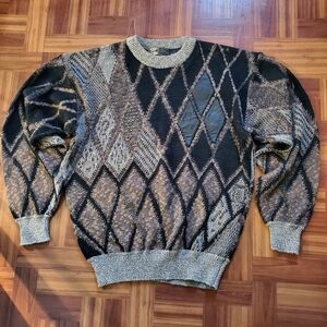 Men's Diamond Pattern Crewneck Sweater - Black and Brown
